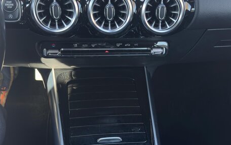 Mercedes-Benz GLA, 2023 год, 3 060 600 рублей, 11 фотография