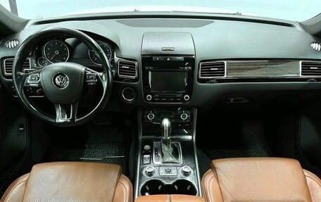 Volkswagen Touareg III, 2014 год, 2 379 900 рублей, 7 фотография