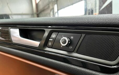 Volkswagen Touareg III, 2014 год, 2 379 900 рублей, 21 фотография