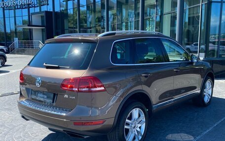 Volkswagen Touareg III, 2014 год, 2 299 000 рублей, 2 фотография
