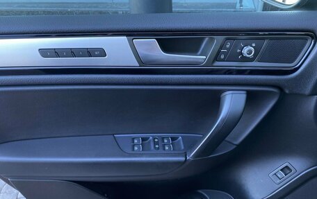 Volkswagen Touareg III, 2014 год, 2 299 000 рублей, 11 фотография