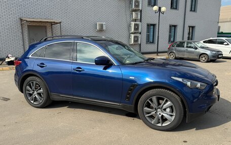 Infiniti QX70, 2016 год, 2 800 000 рублей, 3 фотография