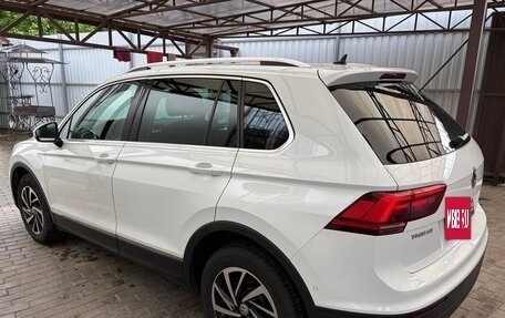 Volkswagen Tiguan II, 2018 год, 2 250 000 рублей, 4 фотография