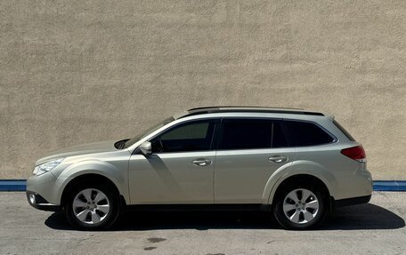 Subaru Outback IV рестайлинг, 2010 год, 1 095 000 рублей, 4 фотография