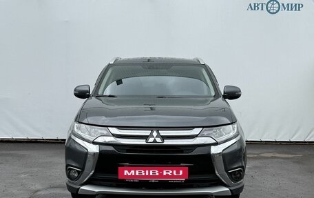 Mitsubishi Outlander III рестайлинг 3, 2017 год, 1 850 000 рублей, 2 фотография