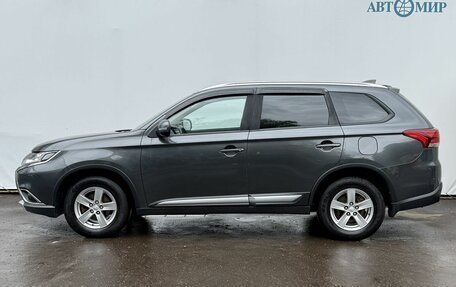 Mitsubishi Outlander III рестайлинг 3, 2017 год, 1 850 000 рублей, 8 фотография