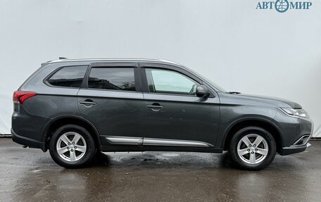 Mitsubishi Outlander III рестайлинг 3, 2017 год, 1 850 000 рублей, 4 фотография