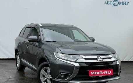 Mitsubishi Outlander III рестайлинг 3, 2017 год, 1 850 000 рублей, 3 фотография