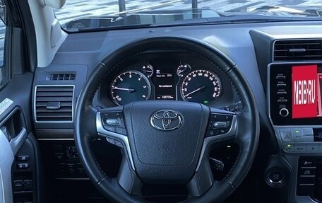 Toyota Land Cruiser Prado 150 рестайлинг 2, 2021 год, 5 990 000 рублей, 7 фотография