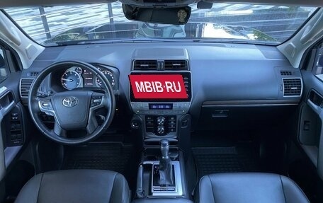 Toyota Land Cruiser Prado 150 рестайлинг 2, 2021 год, 5 990 000 рублей, 11 фотография