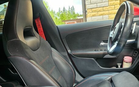 Mercedes-Benz CLA, 2019 год, 2 000 000 рублей, 8 фотография