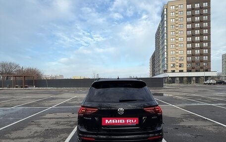 Volkswagen Tiguan II, 2019 год, 3 260 000 рублей, 13 фотография