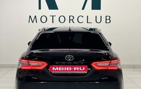 Toyota Camry, 2022 год, 3 200 000 рублей, 8 фотография