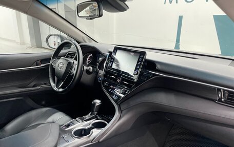 Toyota Camry, 2022 год, 3 200 000 рублей, 25 фотография
