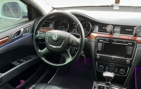 Skoda Superb III рестайлинг, 2011 год, 920 000 рублей, 20 фотография