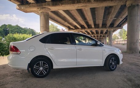 Volkswagen Polo VI (EU Market), 2013 год, 680 000 рублей, 3 фотография