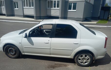 Renault Logan I, 2013 год, 300 000 рублей, 2 фотография