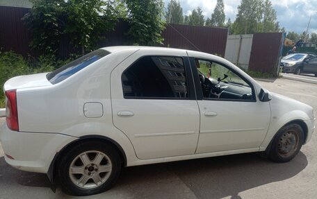 Renault Logan I, 2013 год, 300 000 рублей, 4 фотография