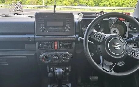 Suzuki Jimny, 2022 год, 1 570 000 рублей, 9 фотография