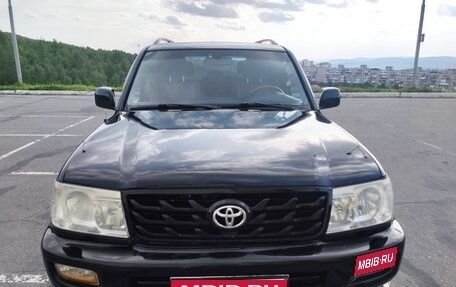 Toyota Land Cruiser 100 рестайлинг 2, 2007 год, 2 200 000 рублей, 1 фотография