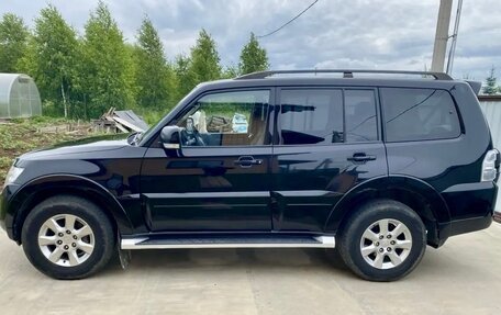 Mitsubishi Pajero IV, 2014 год, 2 820 000 рублей, 10 фотография