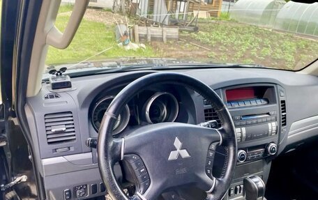 Mitsubishi Pajero IV, 2014 год, 2 820 000 рублей, 7 фотография