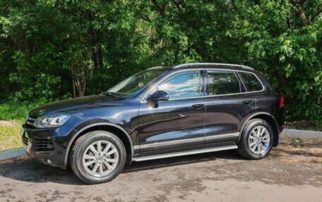 Volkswagen Touareg III, 2011 год, 1 550 000 рублей, 4 фотография