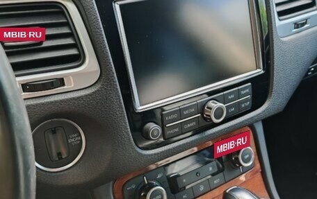 Volkswagen Touareg III, 2011 год, 1 550 000 рублей, 14 фотография
