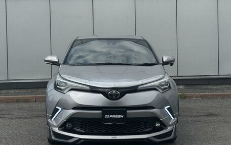 Toyota C-HR I рестайлинг, 2017 год, 1 879 000 рублей, 3 фотография