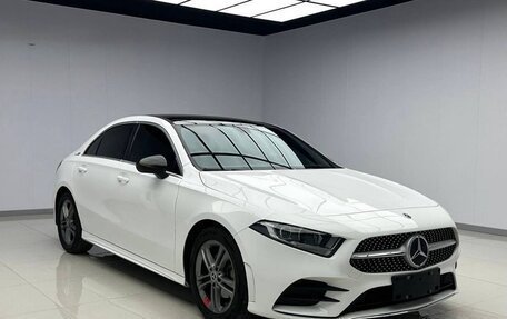 Mercedes-Benz A-Класс, 2022 год, 2 170 000 рублей, 2 фотография