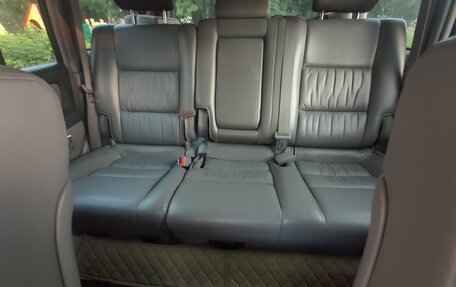 Toyota Land Cruiser 100 рестайлинг 2, 2007 год, 2 200 000 рублей, 7 фотография