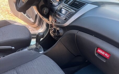 Hyundai Solaris II рестайлинг, 2015 год, 680 000 рублей, 5 фотография