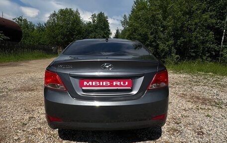 Hyundai Solaris II рестайлинг, 2015 год, 680 000 рублей, 3 фотография