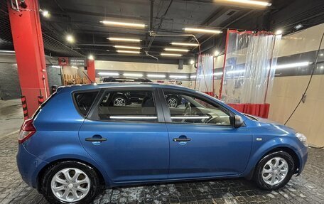 KIA cee'd I рестайлинг, 2011 год, 649 000 рублей, 8 фотография