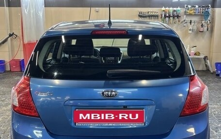 KIA cee'd I рестайлинг, 2011 год, 649 000 рублей, 17 фотография