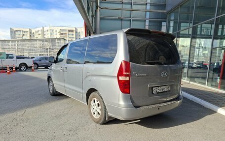 Hyundai Grand Starex Grand Starex I рестайлинг 2, 2010 год, 1 690 000 рублей, 3 фотография