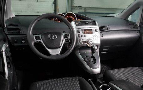 Toyota Verso I, 2011 год, 1 299 000 рублей, 6 фотография