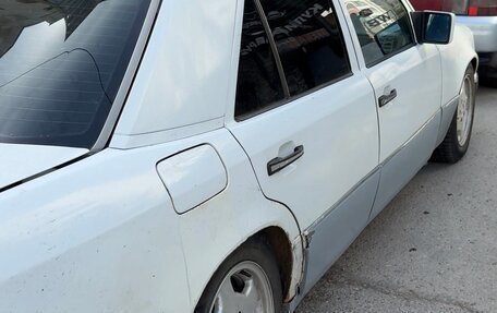 Mercedes-Benz E-Класс, 1993 год, 149 999 рублей, 4 фотография
