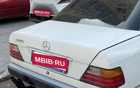 Mercedes-Benz E-Класс, 1993 год, 149 999 рублей, 5 фотография