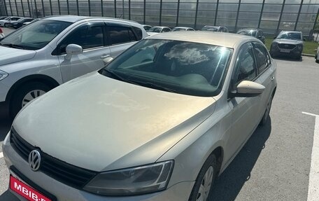 Volkswagen Jetta VI, 2014 год, 760 000 рублей, 2 фотография