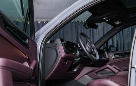 Porsche Cayenne III, 2025 год, 18 300 000 рублей, 16 фотография