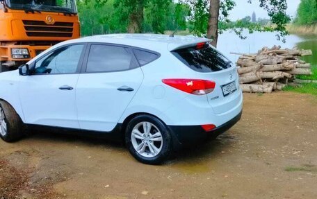 Hyundai ix35 I рестайлинг, 2010 год, 1 230 000 рублей, 3 фотография