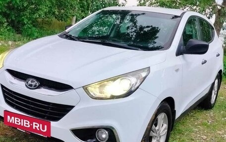 Hyundai ix35 I рестайлинг, 2010 год, 1 230 000 рублей, 2 фотография