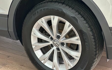 Volkswagen Tiguan II, 2019 год, 2 600 000 рублей, 7 фотография