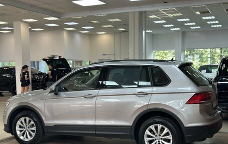 Volkswagen Tiguan II, 2019 год, 2 600 000 рублей, 12 фотография