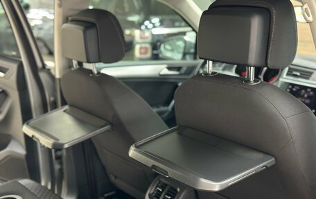 Volkswagen Tiguan II, 2019 год, 2 600 000 рублей, 27 фотография