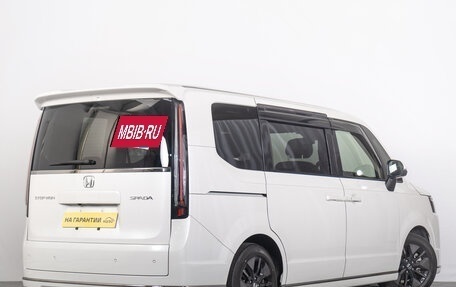 Honda Stepwgn, 2022 год, 3 499 000 рублей, 7 фотография
