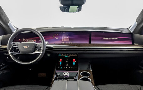 Cadillac Escalade V, 2024 год, 19 000 000 рублей, 10 фотография