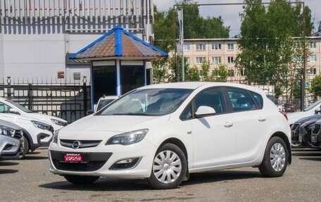 Opel Astra J, 2013 год, 699 000 рублей, 1 фотография