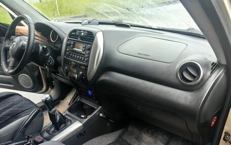 Toyota RAV4, 2004 год, 630 000 рублей, 5 фотография